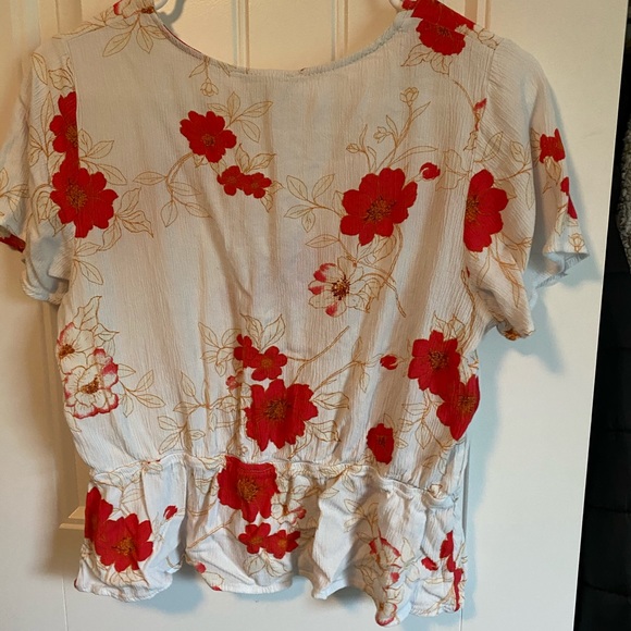 Flower pattern blouse - Picture 2 of 3